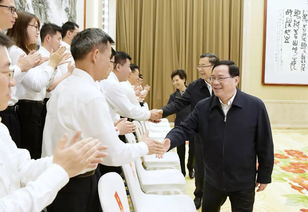 全力以赴助力遵义打赢脱贫攻坚战 李强率上海市代表团赴黔共商扶贫协作